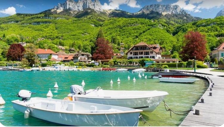 Highly Recommended Apartment Steps From The Lake Annecy Buitenkant foto